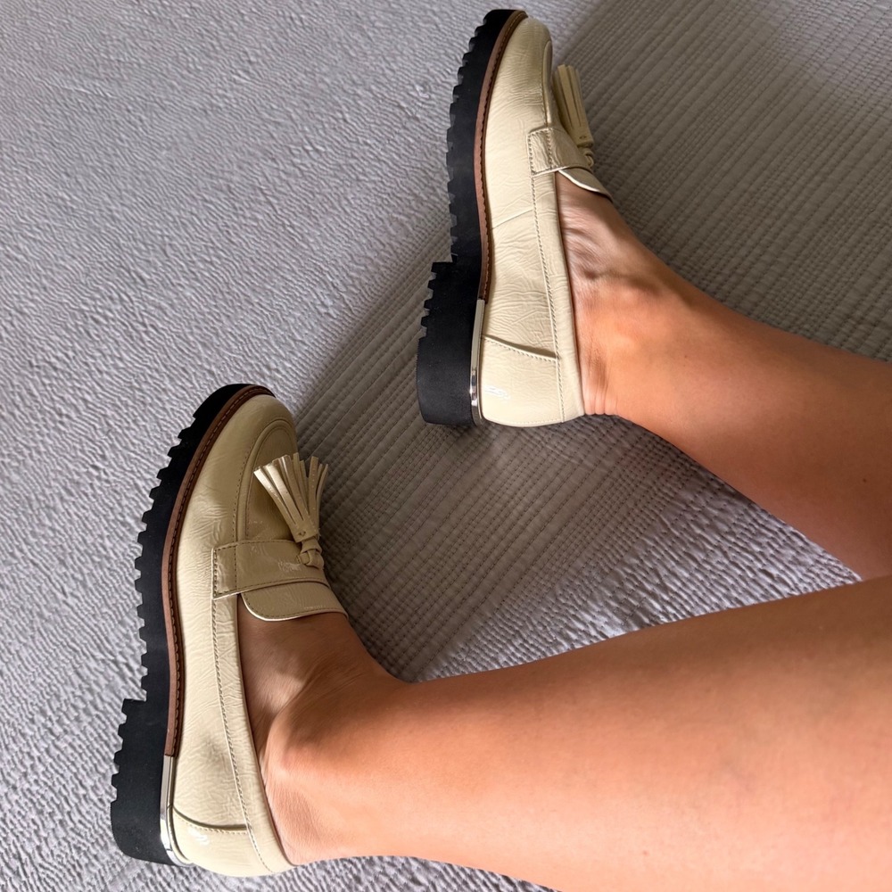 NEW Franco Sarto Carol Women's Cream‎ Patent Tassel Lug Sole Loafers Size 6.5M - Picture 4 of 8
